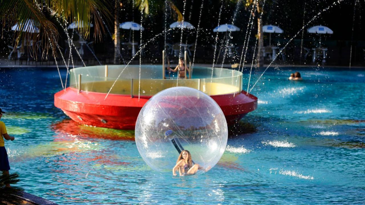Recanto Cataratas - Thermas, Resort E Convention Foz do Iguaçu Zewnętrze zdjęcie A water ball