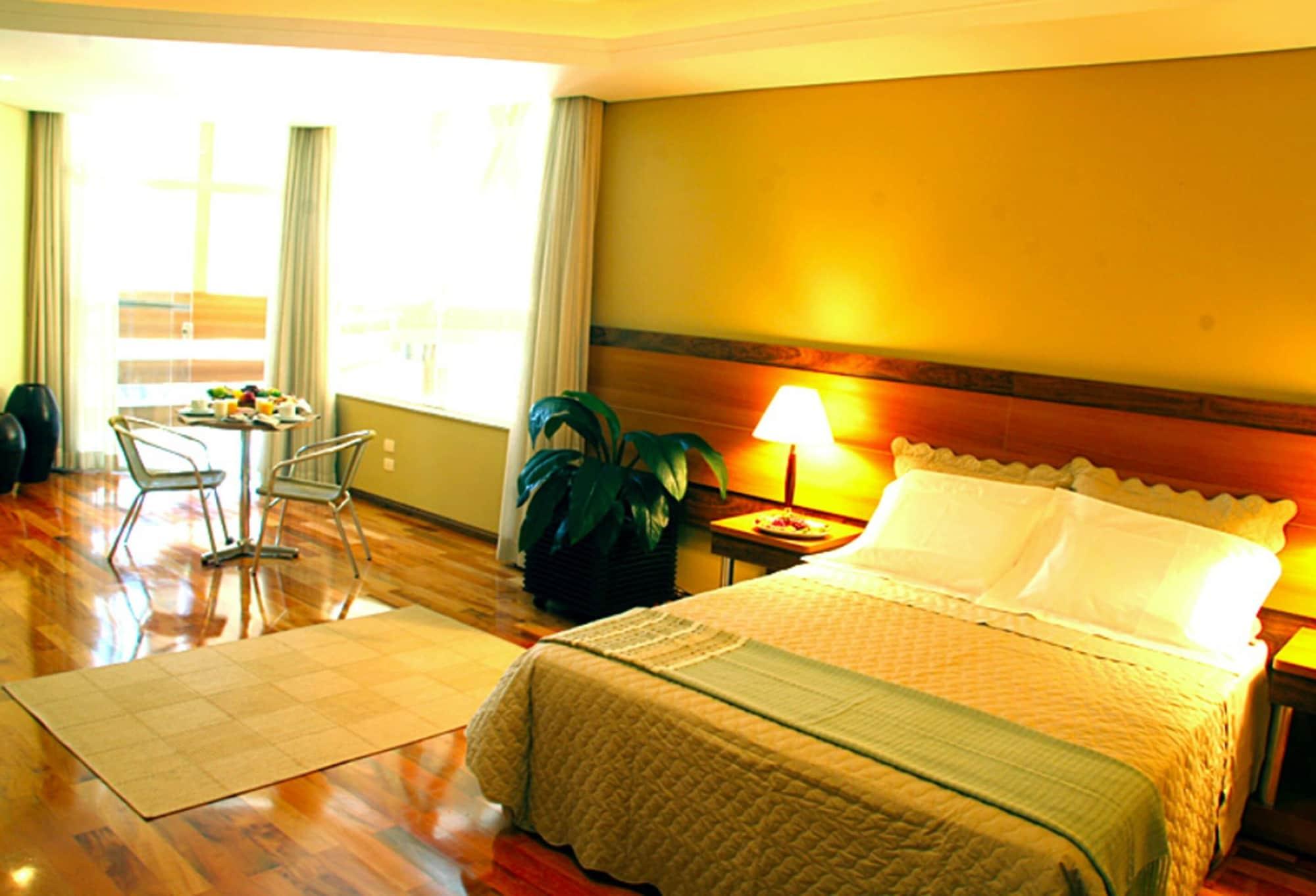 Recanto Cataratas - Thermas, Resort E Convention Foz do Iguaçu Zewnętrze zdjęcie A room at the hotel